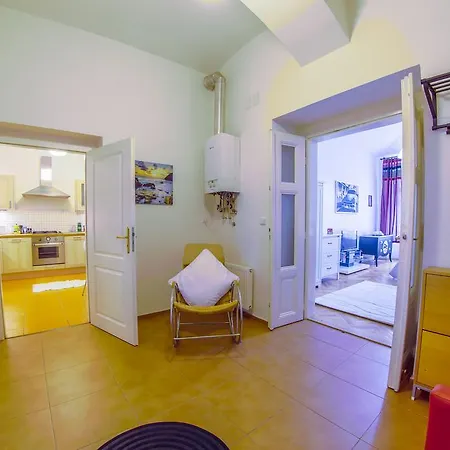 Daire Comfortable Apart In City Center
