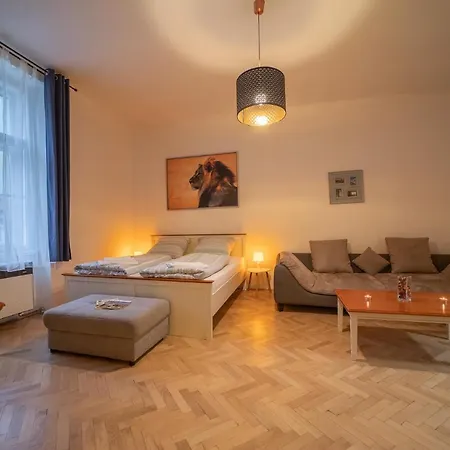 Comfortable Apart In City Center Daire Prag