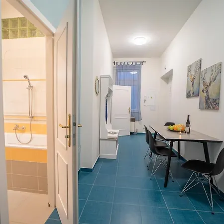 Comfortable Apart In City Center Daire *