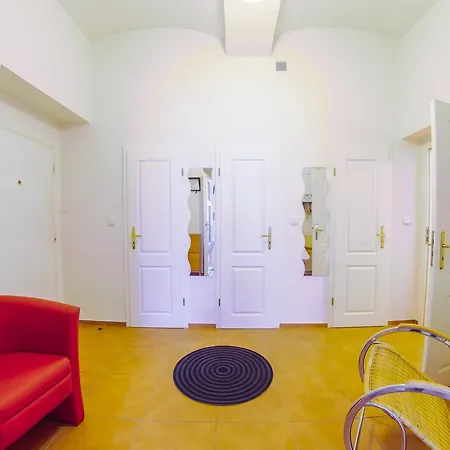 شقة Comfortable Apart In City Center براغ