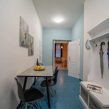 Comfortable Apart In City Center براغ