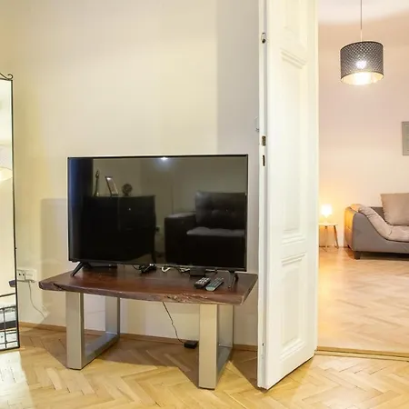 Comfortable Apart In City Center شقة براغ