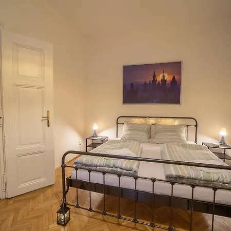 Comfortable Apart In City Center براغ